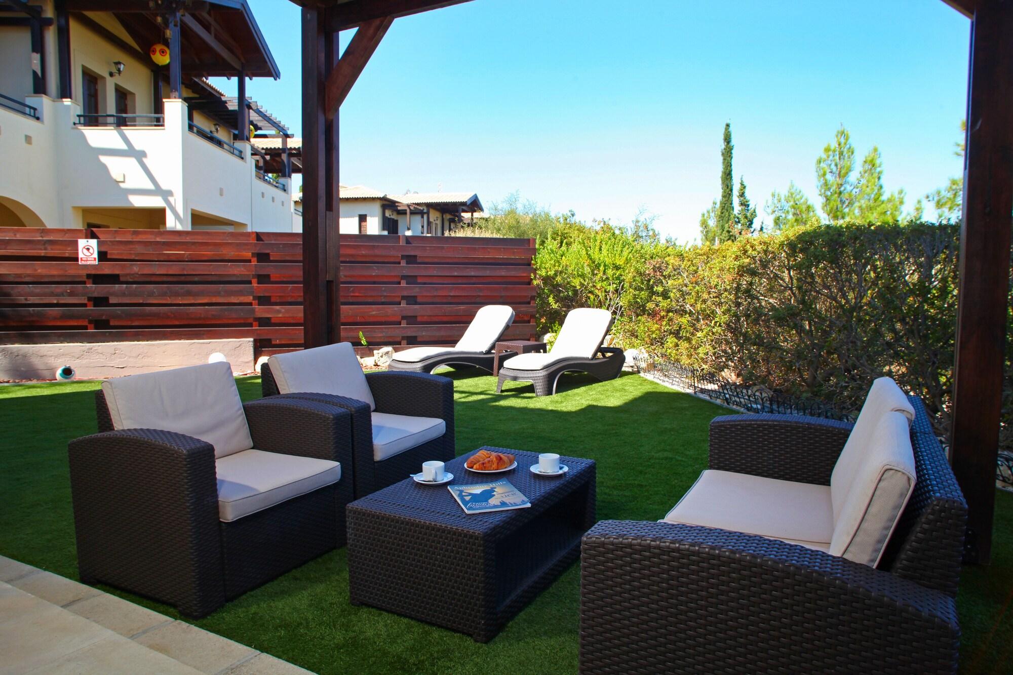 Aphrodite Hills Holiday Residences Extérieur photo