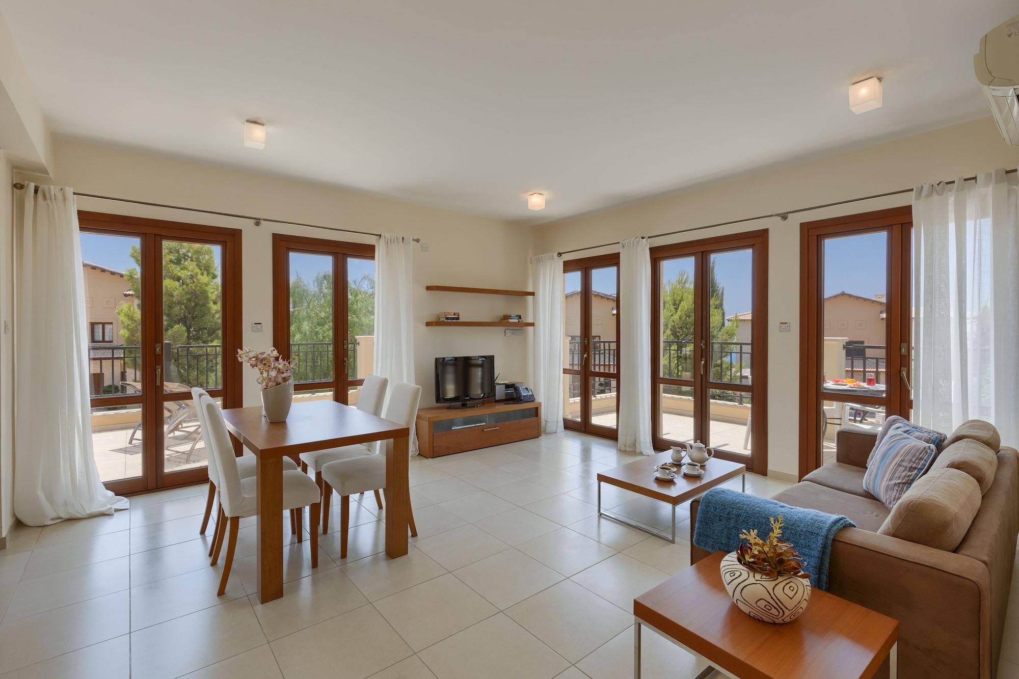 Aphrodite Hills Holiday Residences Extérieur photo