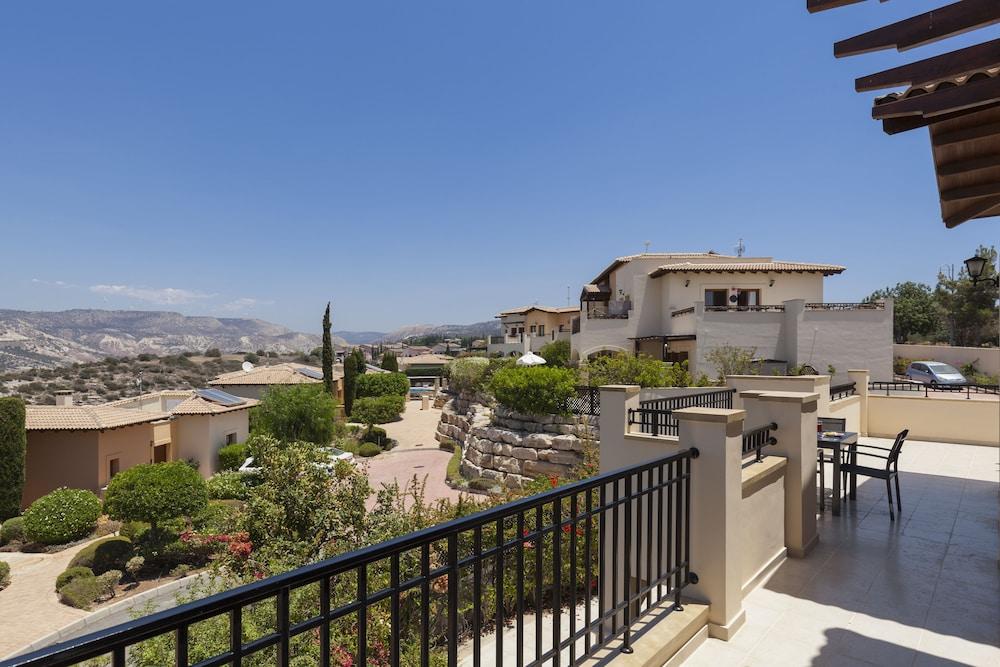 Aphrodite Hills Holiday Residences Extérieur photo