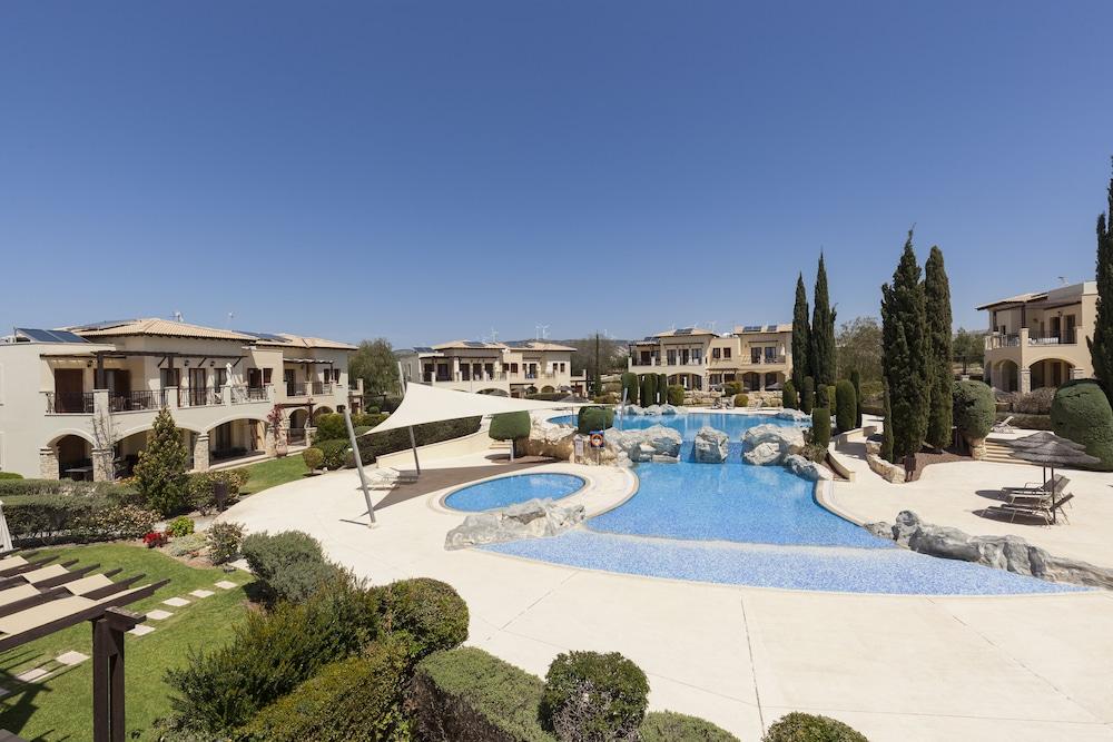 Aphrodite Hills Holiday Residences Extérieur photo