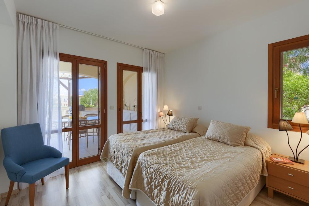 Aphrodite Hills Holiday Residences Extérieur photo